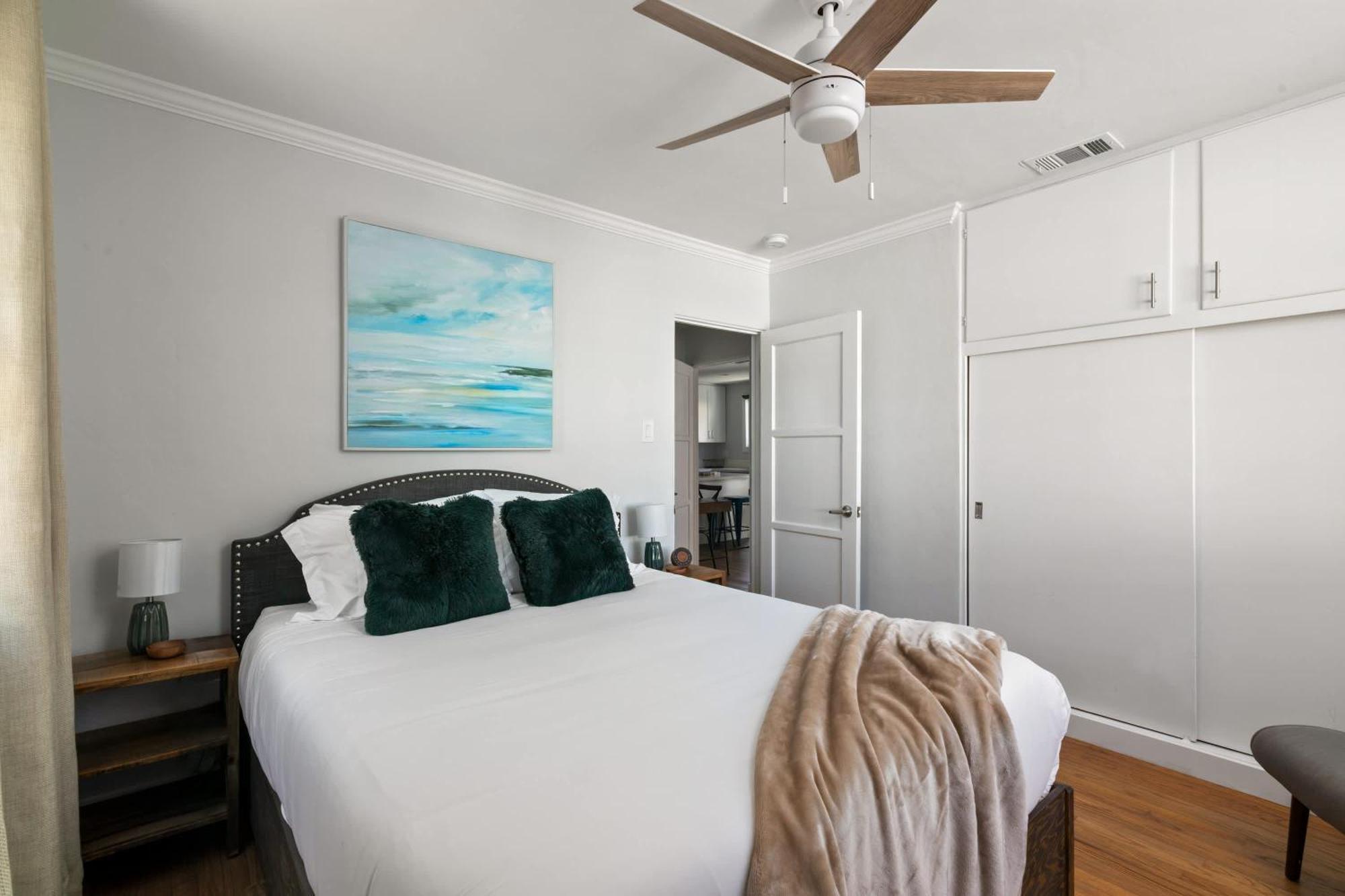 Pacific Gem Walk To Law Street Holiday home *